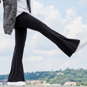 Aerie | Offline OG Super Flare Leggings Foldover Hi-Rise Black Medium Bell